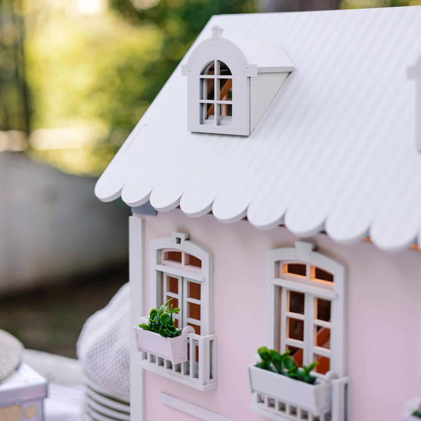 House of Nice Dollhouse